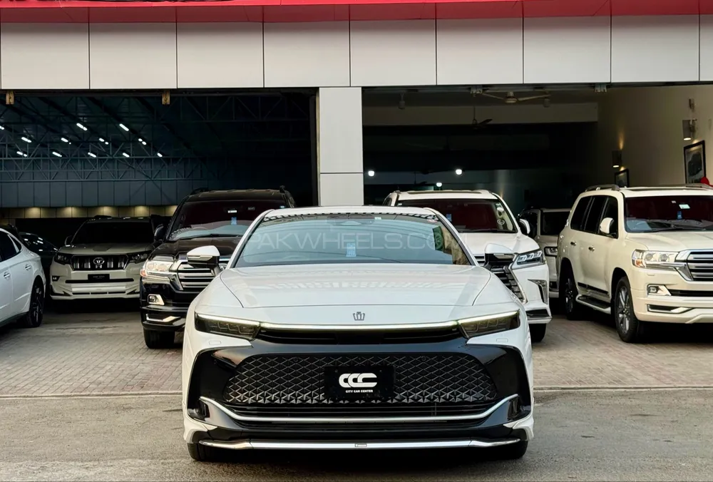 Toyota Crown 2022 for Sale in Lahore Image-1