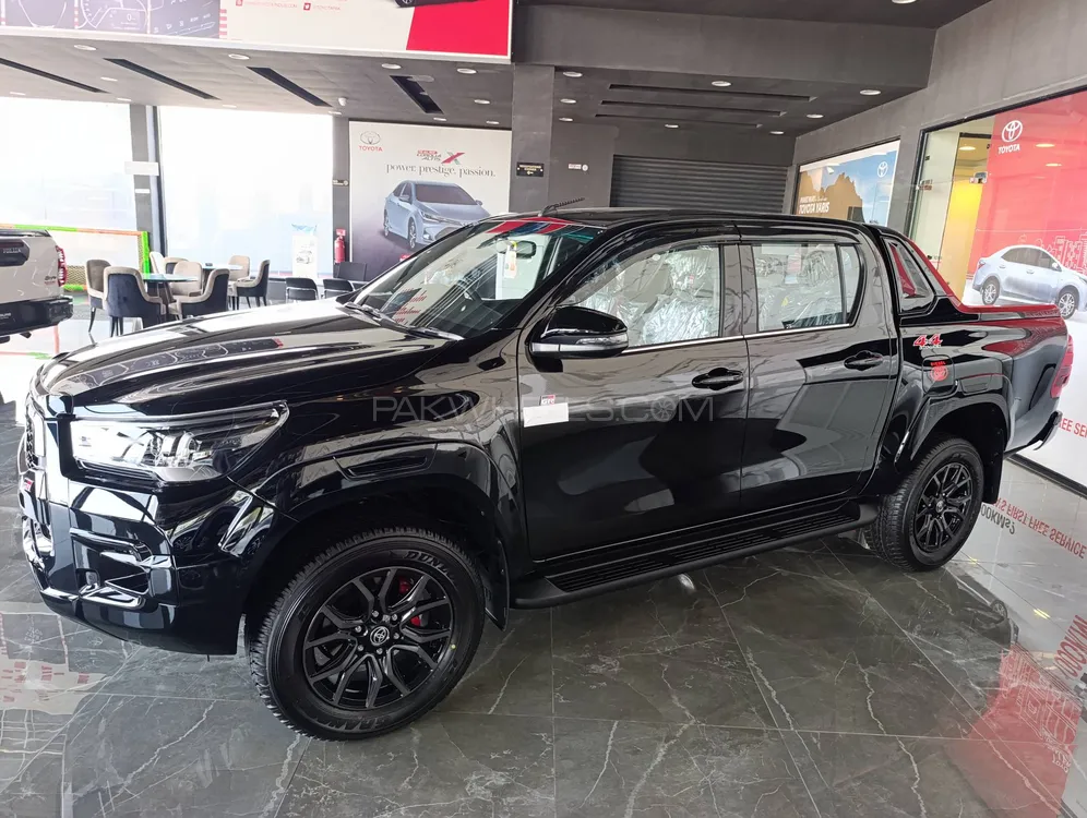 Toyota Hilux 2025 for Sale in Gujrat Image-1