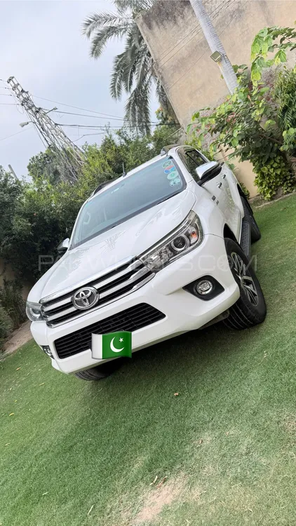 Toyota Hilux 2021 for Sale in Lahore Image-1