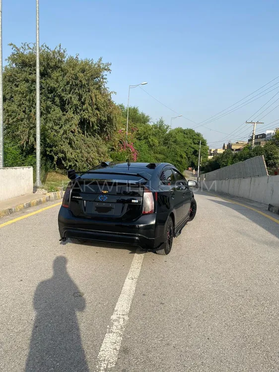 Toyota Prius 2012 for Sale in Peshawar Image-1