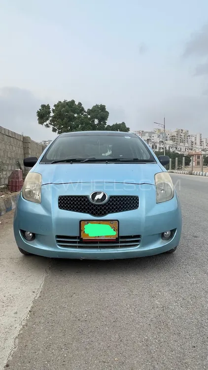 Toyota Vitz 2005 for Sale in Karachi Image-1