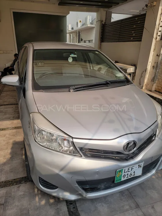Toyota Vitz 2012 for Sale in Lahore Image-1