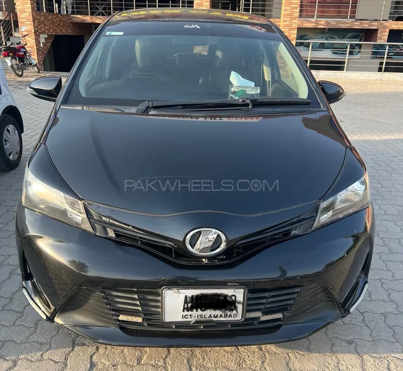 Toyota Vitz 2014 for Sale in Wah cantt Image-1