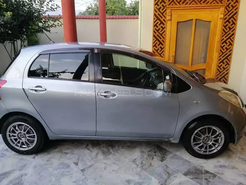 Toyota Vitz 2006 for Sale in Abbottabad Image-1