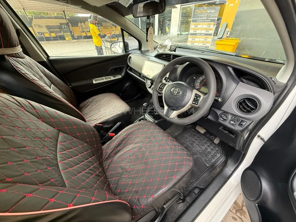 Toyota Vitz 2014 for Sale in Rawalpindi Image-1