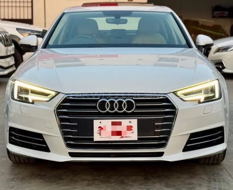 Audi A4 2017 for Sale in Karachi Image-1