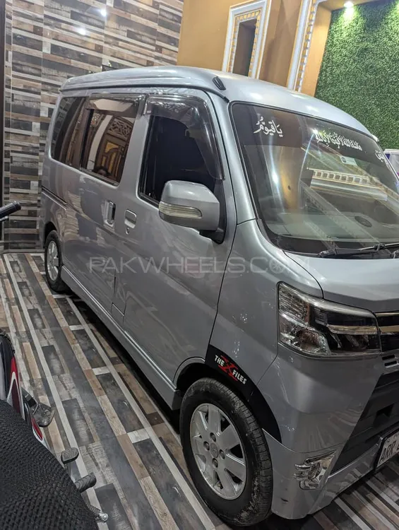 Daihatsu Atrai Wagon 2024 for Sale in Lahore Image-1