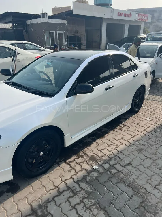 Honda Accord 2004 for Sale in Mandi bahauddin Image-1