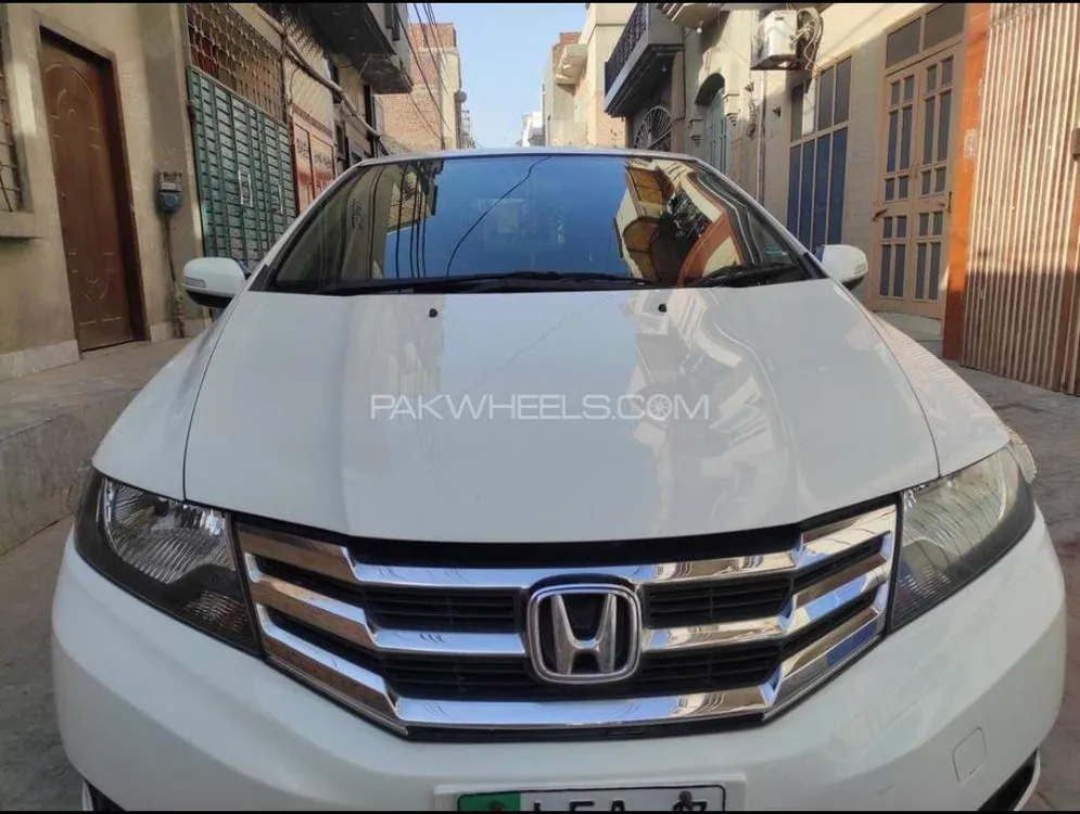 Honda City 2017 for Sale in Faisalabad Image-1