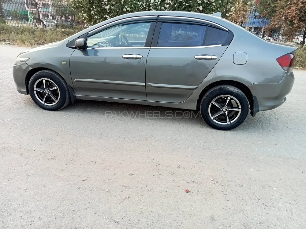 Honda City 2011 for Sale in Gujranwala Image-1