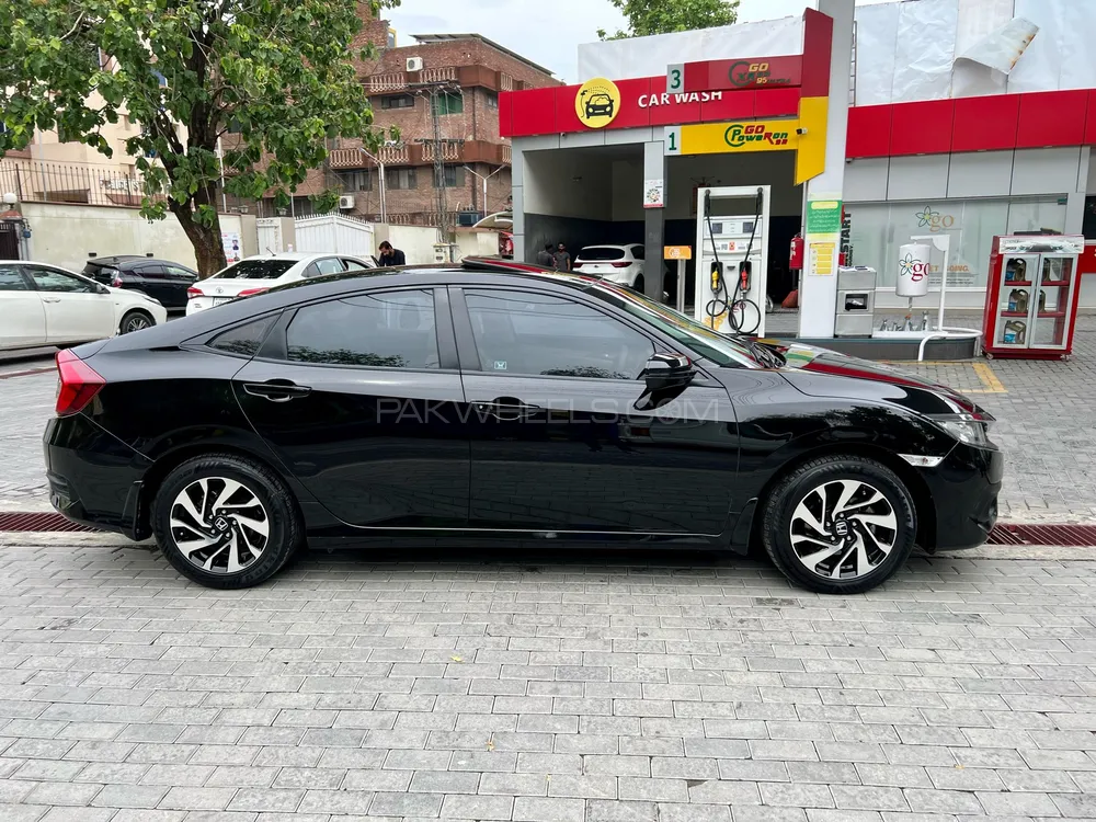 Honda Civic 2017 for Sale in Lahore Image-1