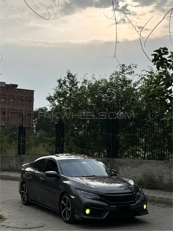 Honda Civic 2018 for Sale in Lahore Image-1