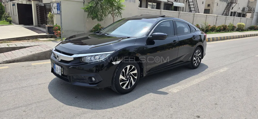 Honda Civic 2018 for Sale in Peshawar Image-1