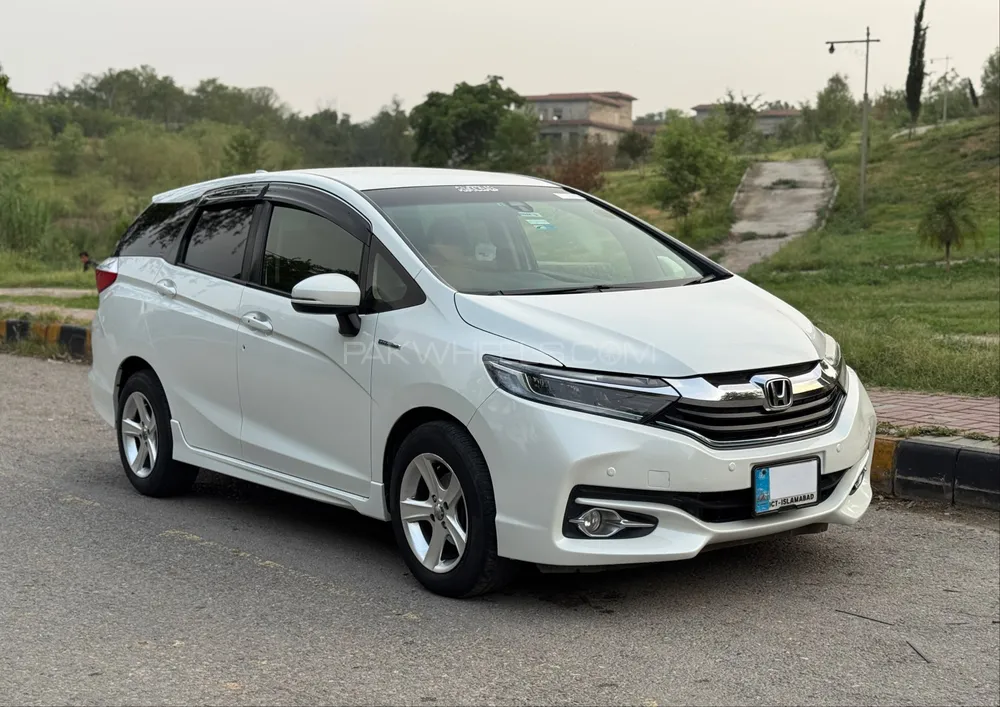 Honda Fit 2015 for Sale in Islamabad Image-1