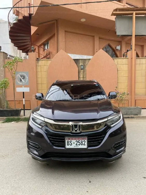 Honda Vezel 2018 for Sale in Karachi Image-1