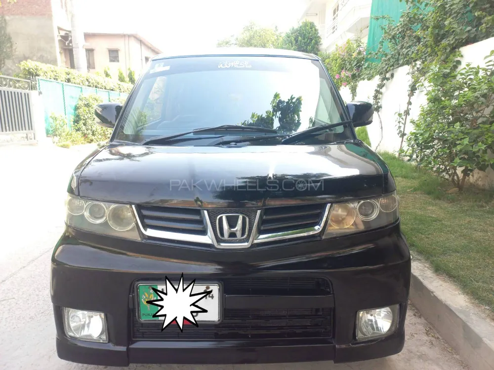 Honda Zest 2010 for Sale in Lahore Image-1
