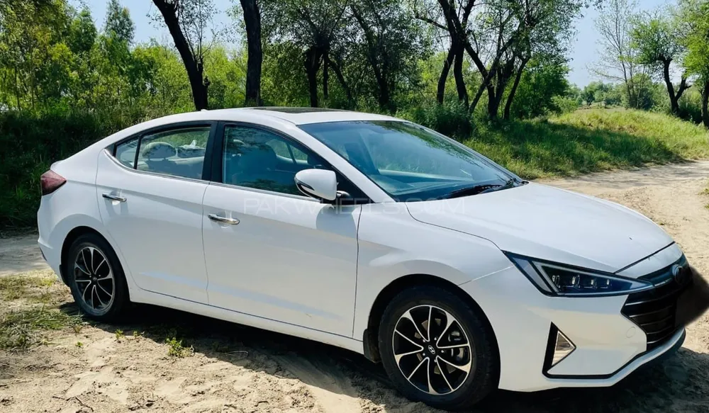 Hyundai Elantra 2023 for Sale in Attock Image-1
