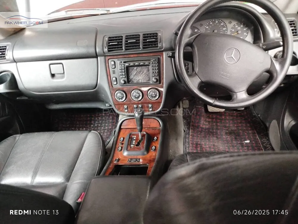 Mercedes Benz M Class 2002 for Sale in Lahore Mercedes Benz M Class 2002 for Sale in Lahore Image-10