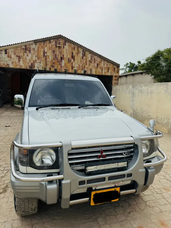Mitsubishi Pajero 1993 for Sale in Rahim Yar Khan Image-1