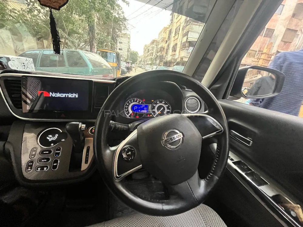 Nissan Dayz Roox 2015 for Sale in Karachi Image-1