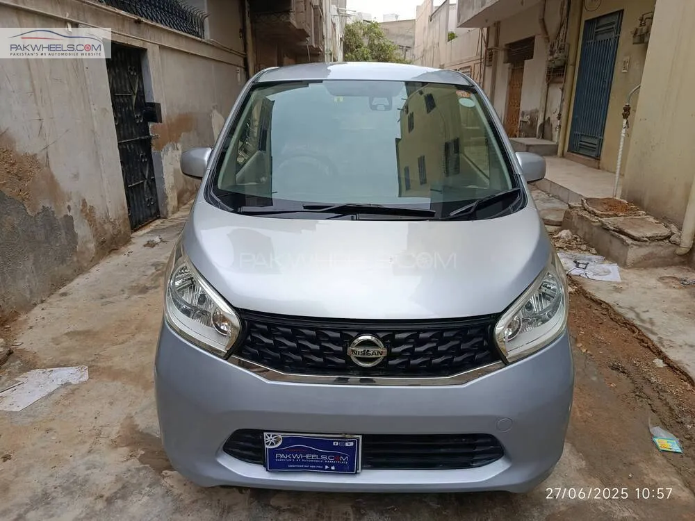 Nissan Dayz 2015 for Sale in Karachi Image-1