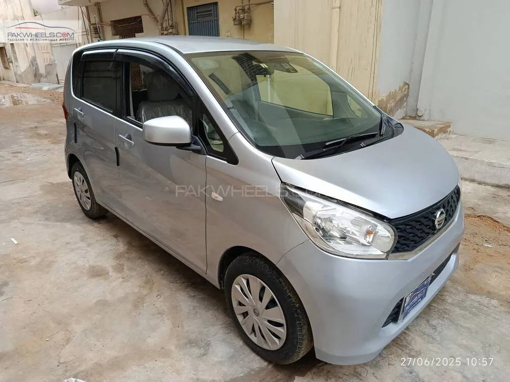 نسان ڈیز 2015 for Sale in کراچی نسان ڈیز 2015 for Sale in کراچی Image-2