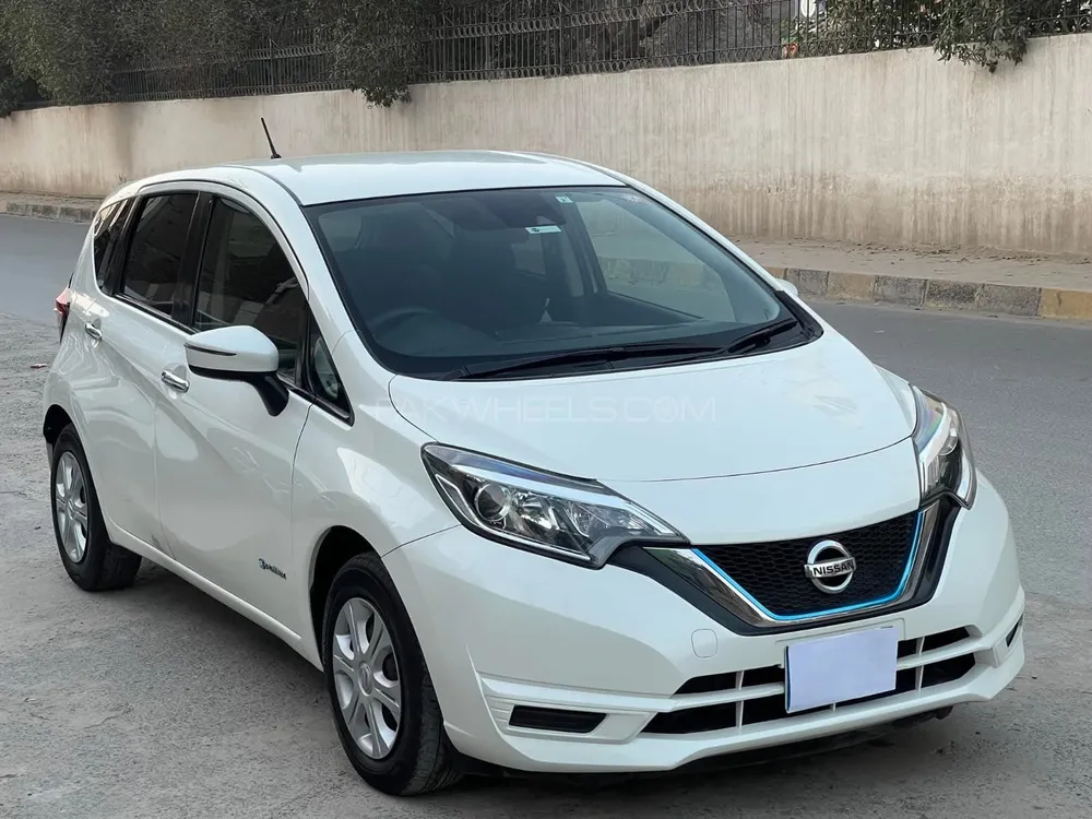 Nissan Note 2018 for Sale in Faisalabad Image-1