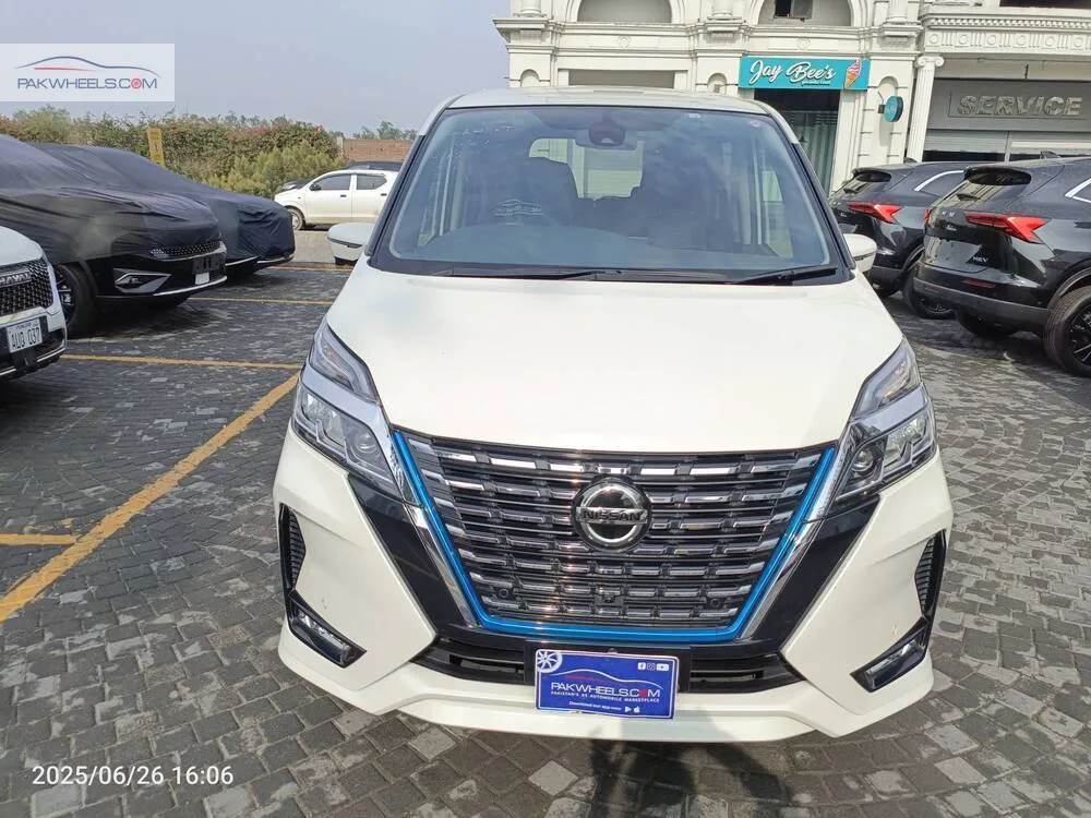 نسان سرینا 2020 for Sale in گجرانوالہ Image-1