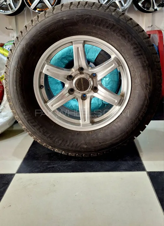 parado brand new tyer with rims Image-1