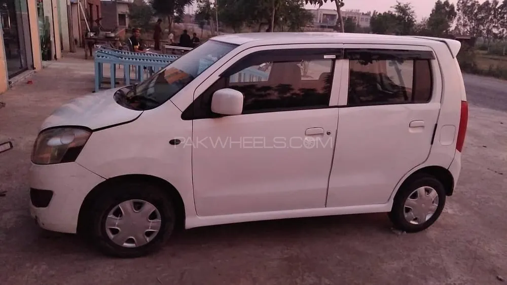 Suzuki Wagon R 2017 for Sale in Daska Image-1