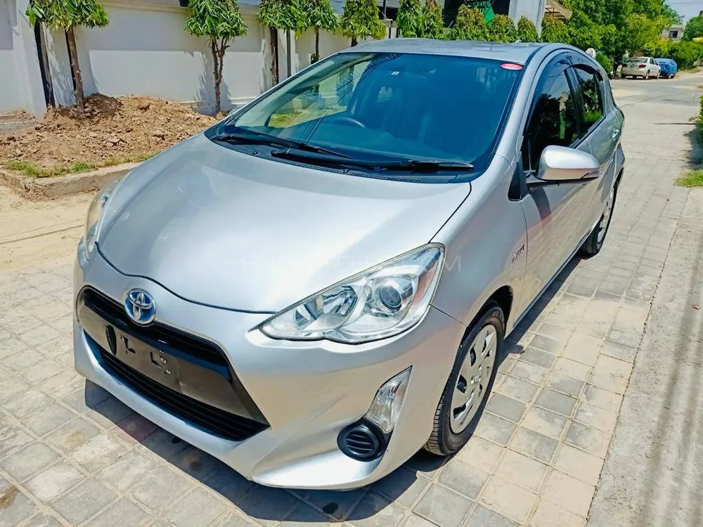 Toyota Aqua 2015 for Sale in Lahore Image-1