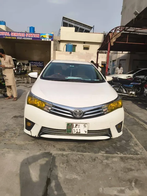 Toyota Corolla 2016 for Sale in Lahore Image-1
