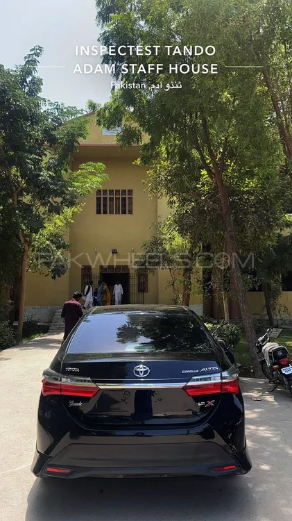 Toyota Corolla 2021 for Sale in Karachi Image-1