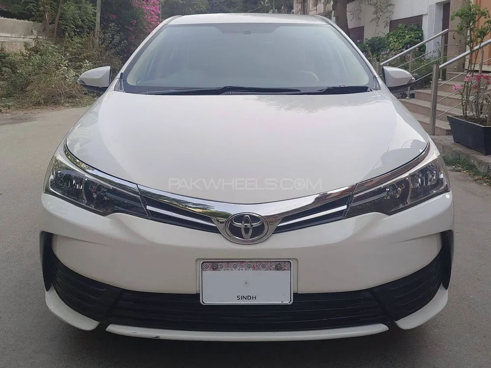 Toyota Corolla 2017 for Sale in Karachi Image-1