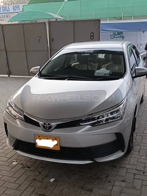 Toyota Corolla 2019 for Sale in Karachi Image-1