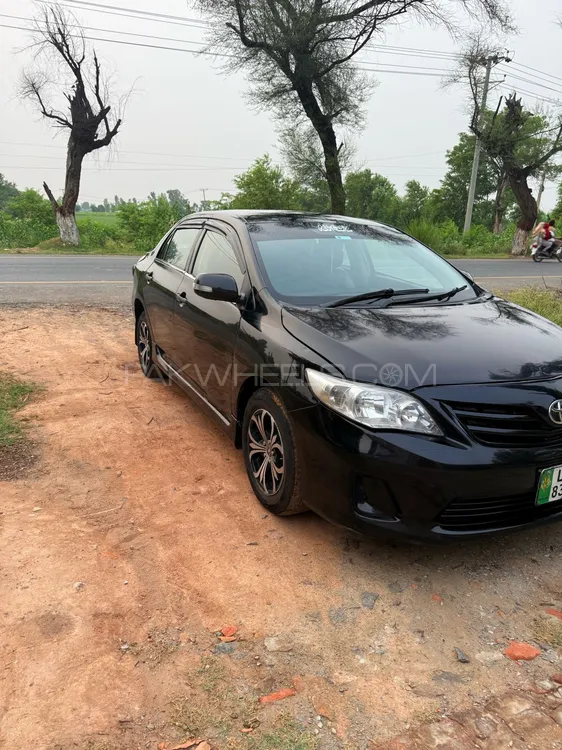 Toyota Corolla 2011 for Sale in Bhera Image-1