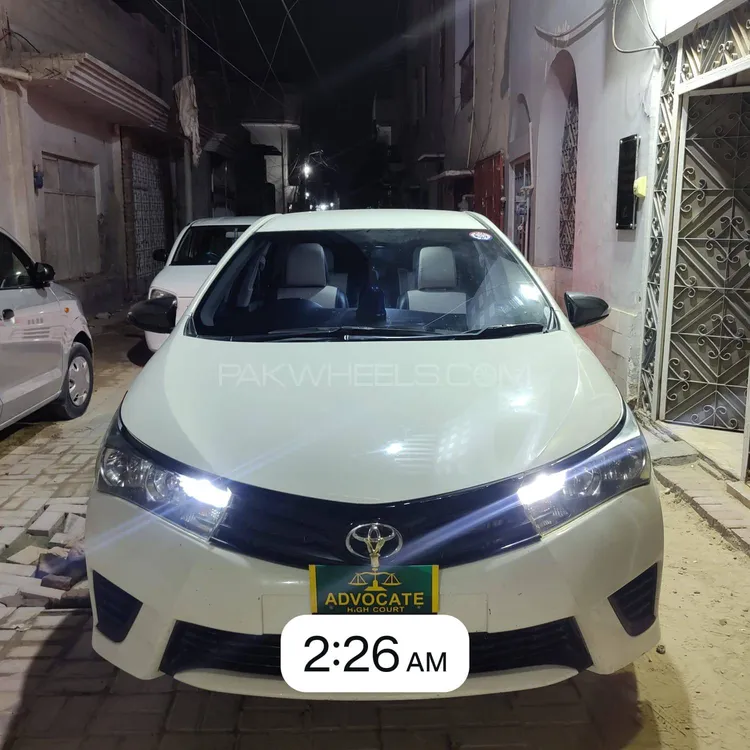 Toyota Corolla 2017 for Sale in Rahim Yar Khan Image-1