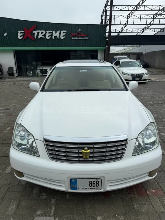 Toyota Crown 2005 for Sale in Islamabad Image-1