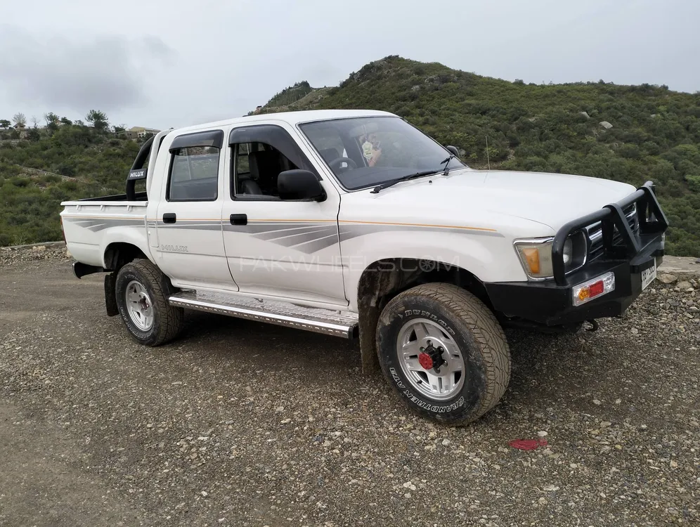 Toyota Hilux 1995 for Sale in Islamabad Image-1