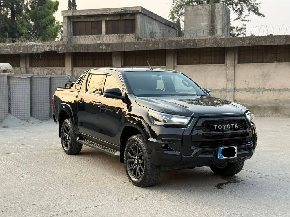 Toyota Hilux 2024 for Sale in Islamabad Image-1