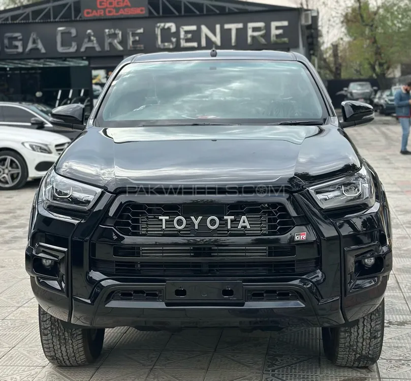 Toyota Hilux 2025 for Sale in Islamabad Image-1