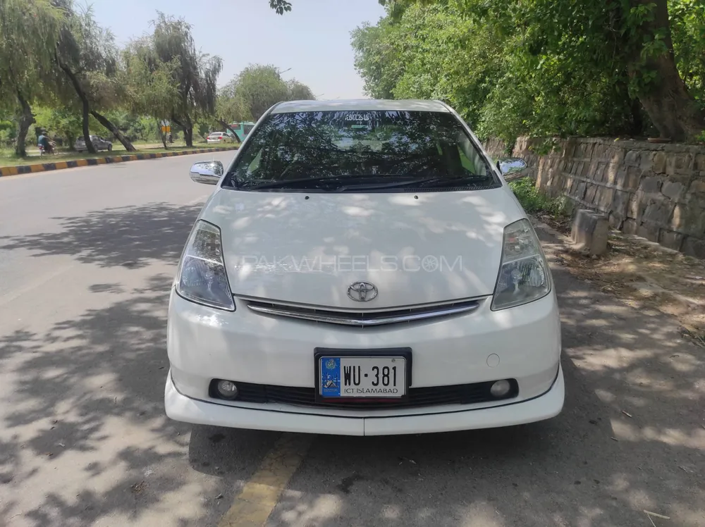 Toyota Prius 2007 for Sale in Islamabad Image-1
