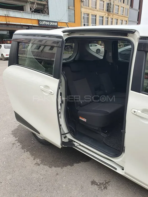 Toyota Sienta 2019 for Sale in Rawalpindi Image-1