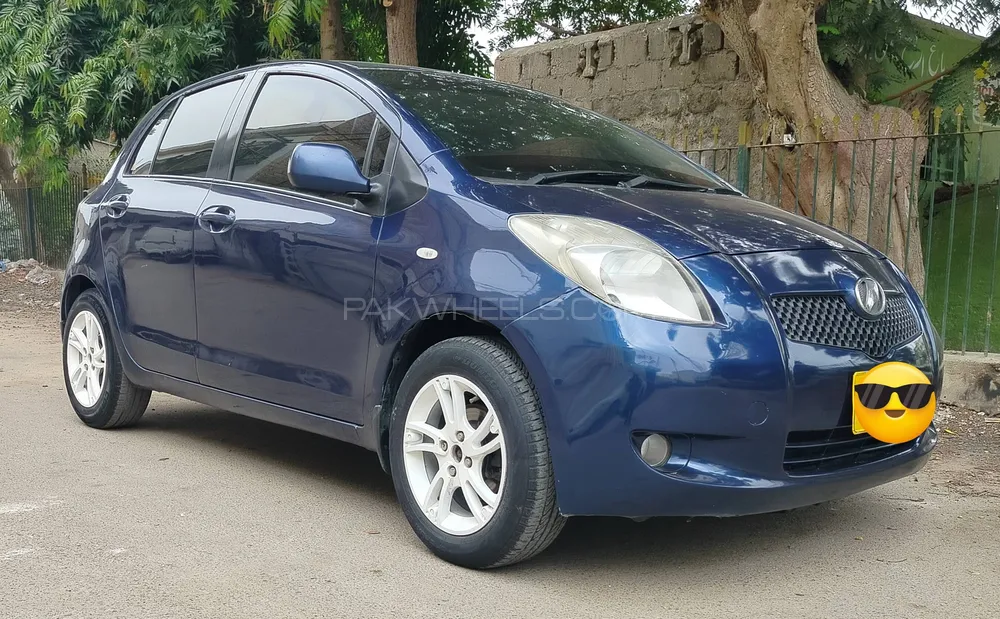 Toyota Vitz 2005 for Sale in Karachi Image-1