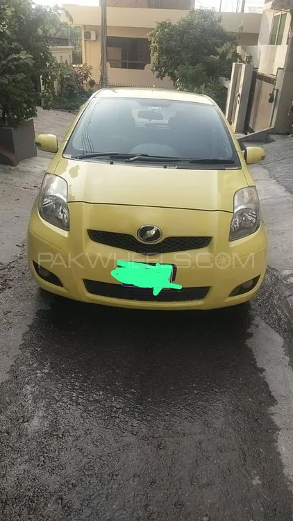 Toyota Vitz 2009 for Sale in Islamabad Image-1