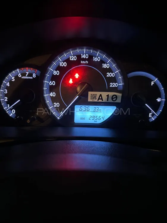 Toyota Yaris Sedan 2021 for Sale in Karachi Image-1