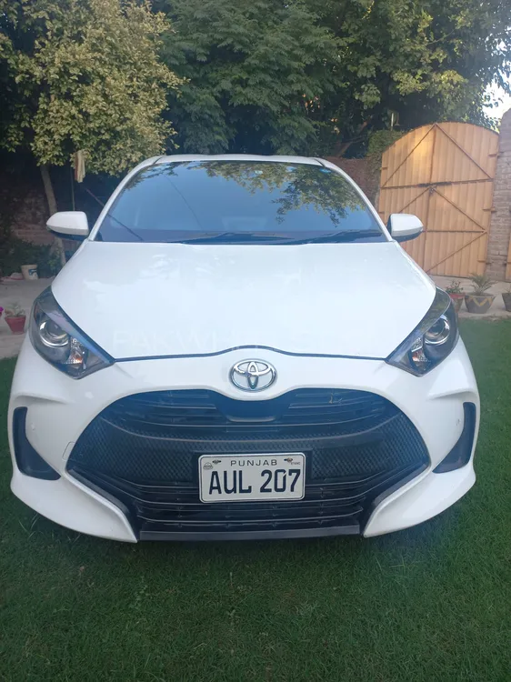 Toyota Yaris Hatchback 2020 for Sale in Peshawar Image-1