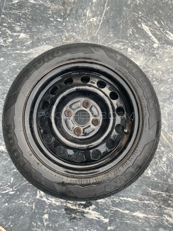 tyres and rims Image-1