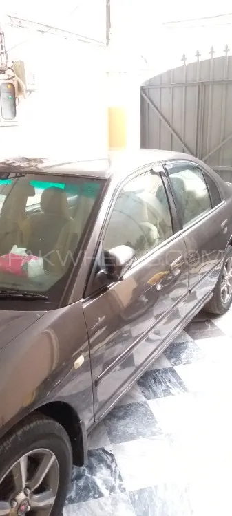 Honda Civic 2004 for Sale in Faisalabad Image-1