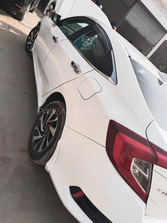 Honda Civic 2017 for Sale in Mian Wali Image-1